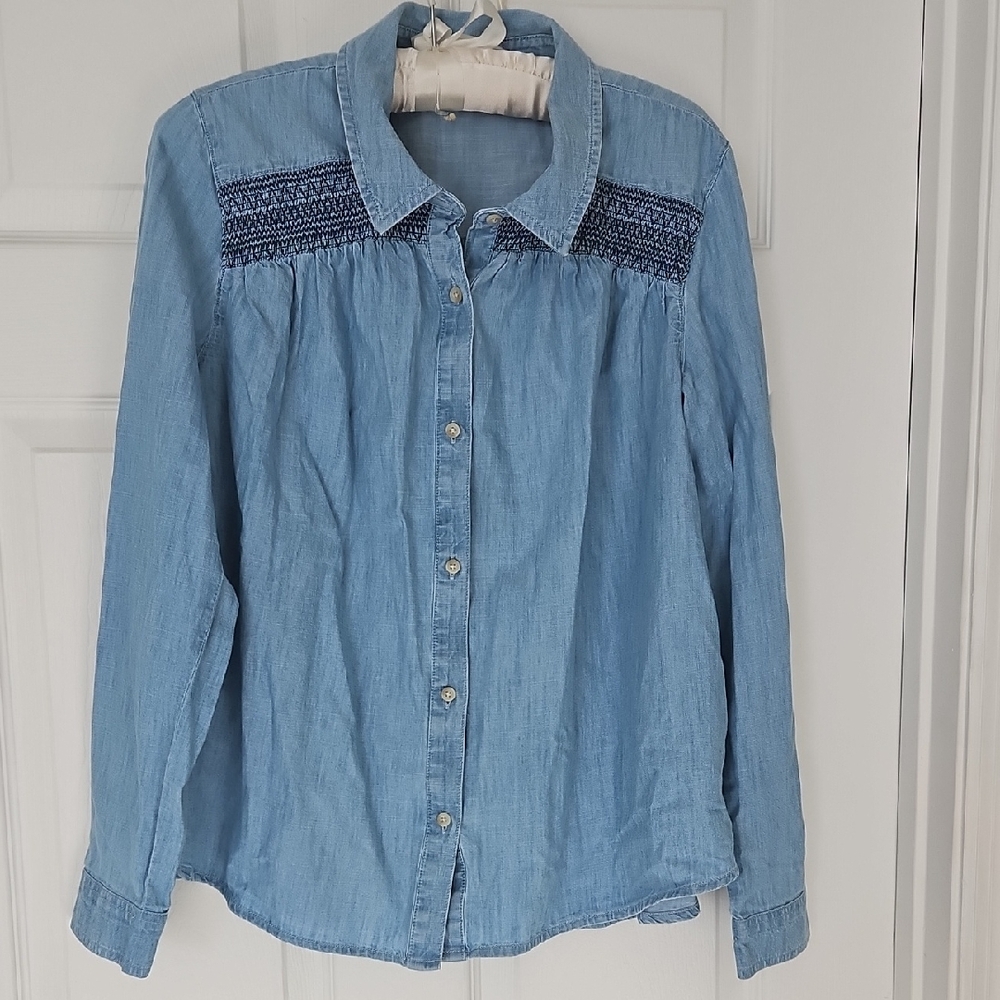 Sonoma Goods For Life  Sky Blue Chambray Denim Shirt